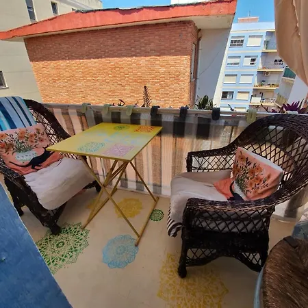 Comfortable Righ In Centre, Near & Port ,wifi Appartement *