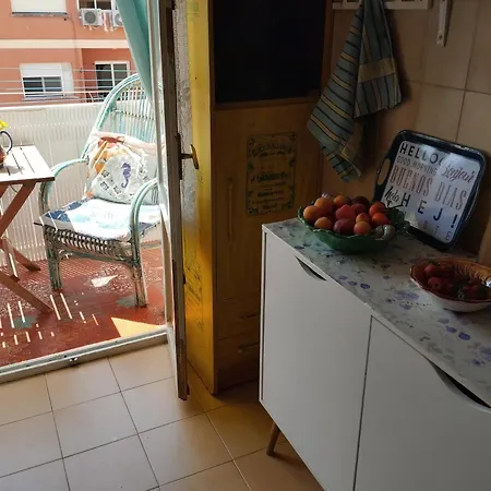 Comfortable Righ In Centre, Near & Port ,wifi Appartement *