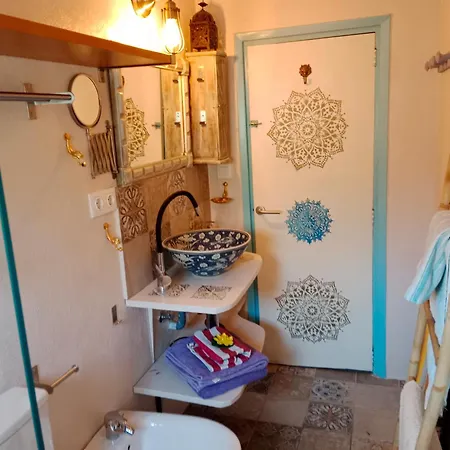 Comfortable Righ In Centre, Near & Port ,wifi Appartement