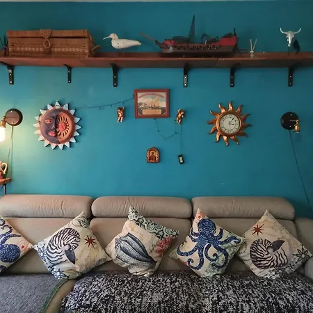 Comfortable Righ In Centre, Near & Port ,wifi Appartement *